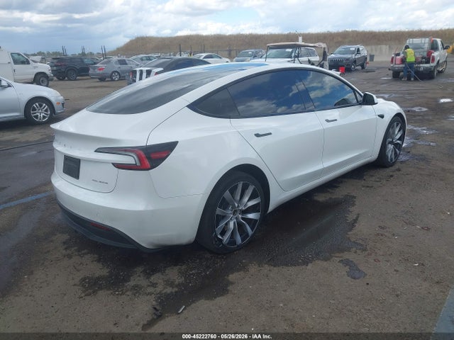 45222760 :رقم المزاد ، 5YJ3E1EB7RF810626 vin ، 2024 Tesla Model 3 Long Range Dual Motor All-wheel Drive مزاد بيع