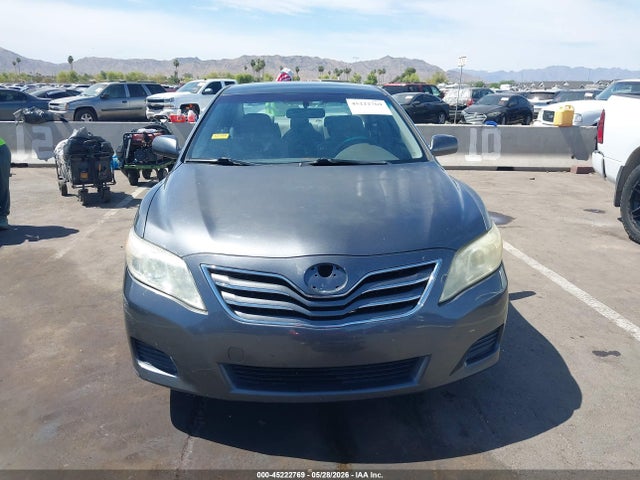2010 Toyota Camry Le მანქანა იყიდება აუქციონზე, vin: JTNBF3EK6A3001264, აუქციონის ნომერი: 45222769