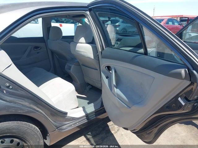 2010 Toyota Camry Le მანქანა იყიდება აუქციონზე, vin: JTNBF3EK6A3001264, აუქციონის ნომერი: 45222769