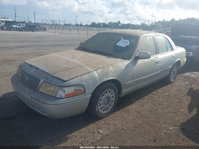 45222852 :رقم المزاد ، 2MEFM74W33X652895 vin ، 2003 Mercury Grand Marquis Gs مزاد بيع