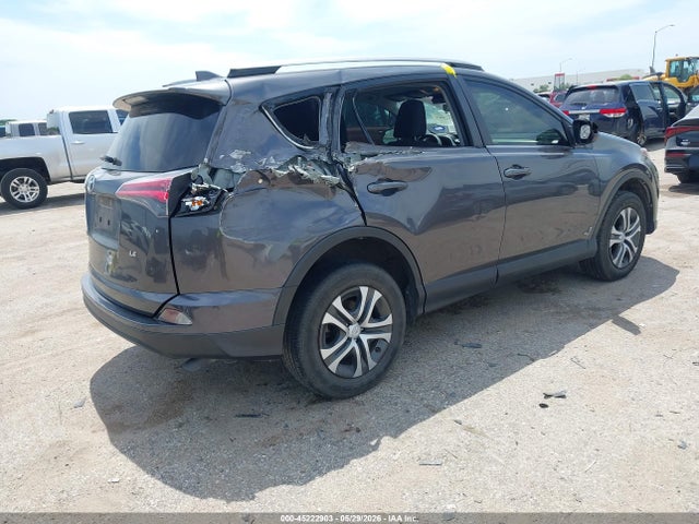 2017 Toyota Rav4 Le მანქანა იყიდება აუქციონზე, vin: JTMZFREV8HJ122772, აუქციონის ნომერი: 45222903