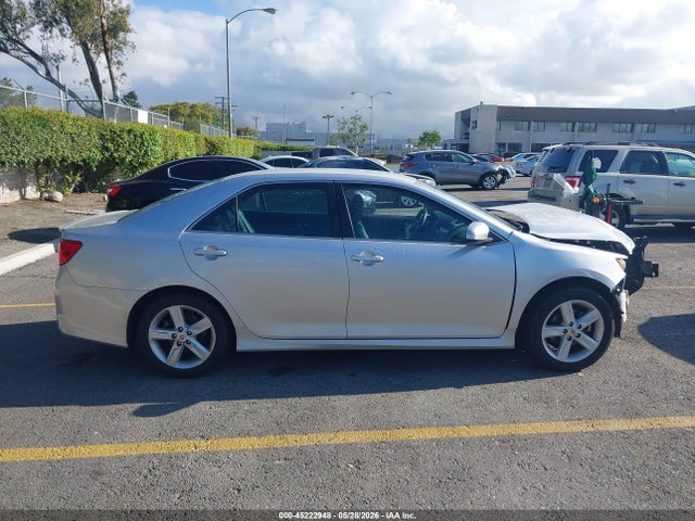 2014 Toyota Camry Se მანქანა იყიდება აუქციონზე, vin: 4T1BF1FK5EU843435, აუქციონის ნომერი: 45222948