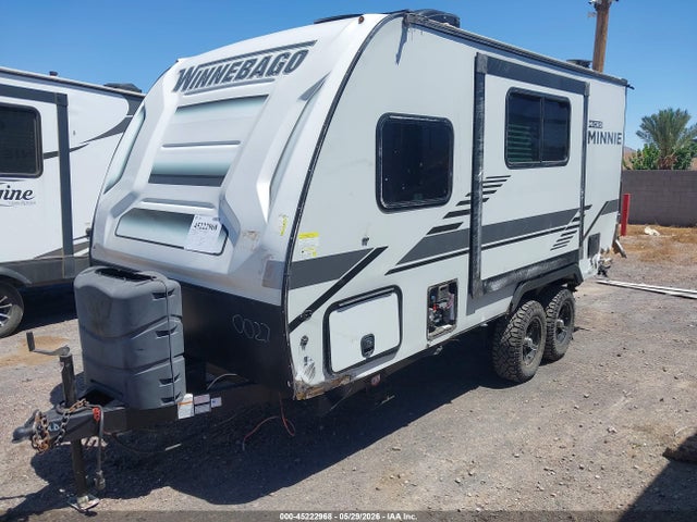 Winnebago Other 2022 54CTM2G22N3070027 Image 2