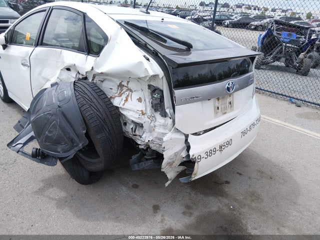 Toyota Prius Plug-in Advanced 2014 JTDKN3DPXE3063020 Image 13