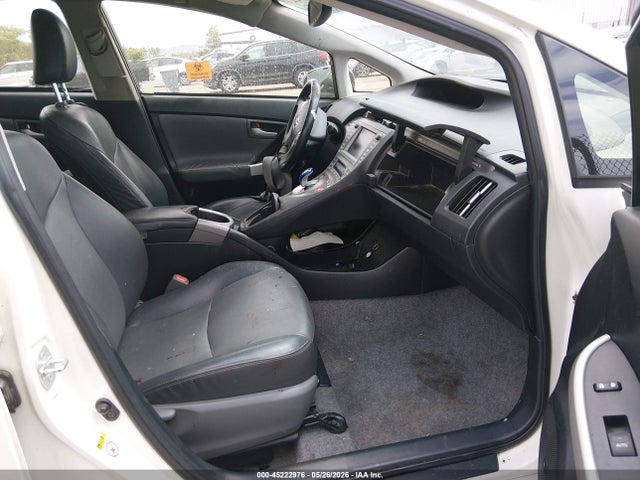 Toyota Prius Plug-in Advanced 2014 JTDKN3DPXE3063020 Image 5