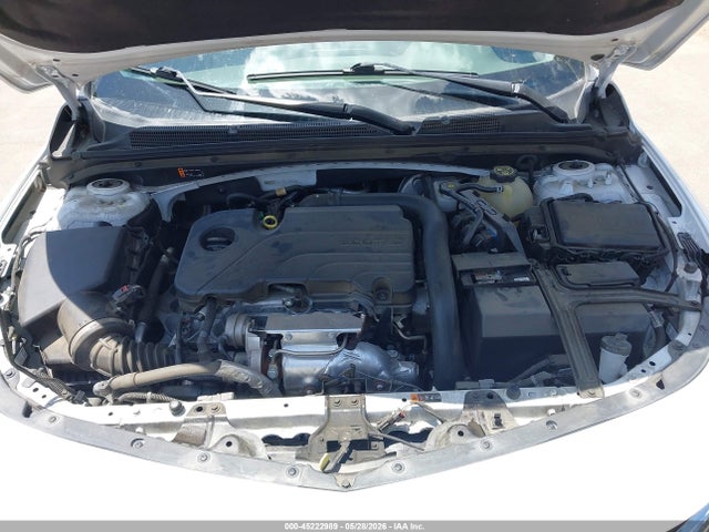 1G1ZD5ST3NF195038 Chevrolet Malibu Fwd Lt