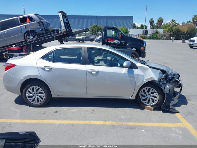 45222992 :رقم المزاد ، 5YFBURHE1HP663127 vin ، 2017 Toyota Corolla Le مزاد بيع