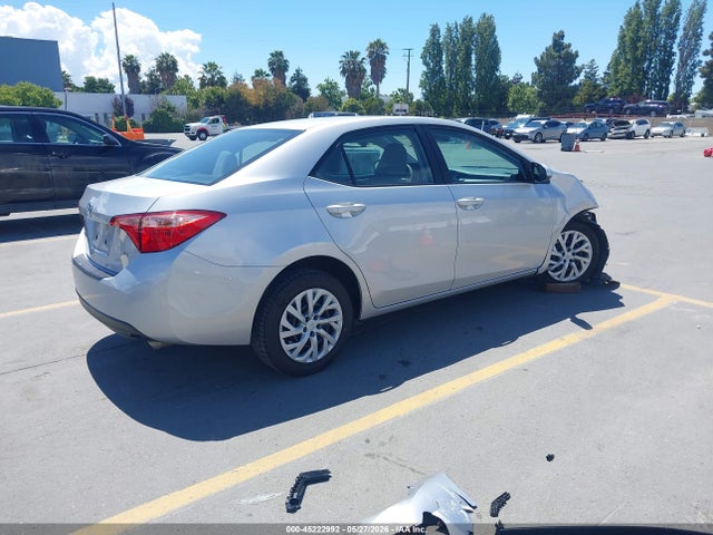 45222992 :رقم المزاد ، 5YFBURHE1HP663127 vin ، 2017 Toyota Corolla Le مزاد بيع