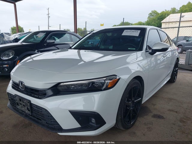 Honda Civic Touring 2022 2HGFE1F95NH301634 Image 2