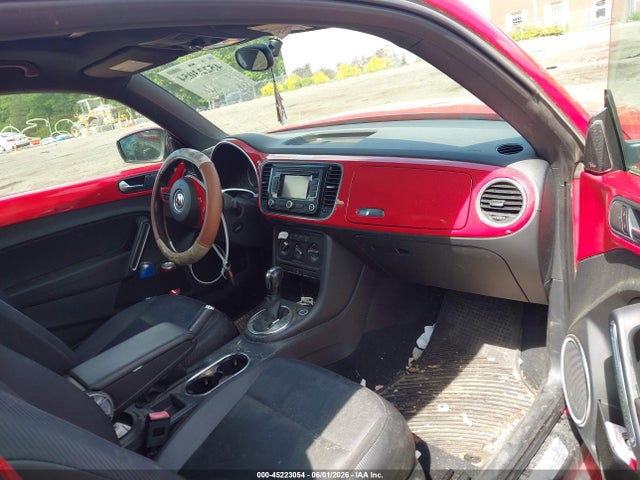 2012 Volkswagen Beetle 2.5l მანქანა იყიდება აუქციონზე, vin: 3VWJP7AT0CM641777, აუქციონის ნომერი: 45223054