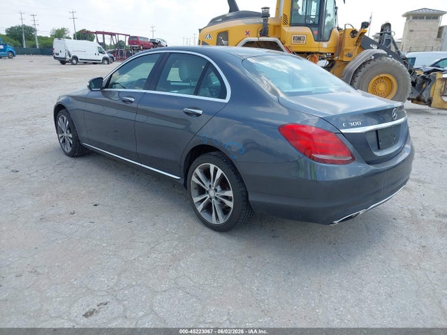 Aukcja sprzedaży 2015 Mercedes-benz C 300 4matic, vin: 55SWF4KB6FU039232, numer aukcji: 45223067