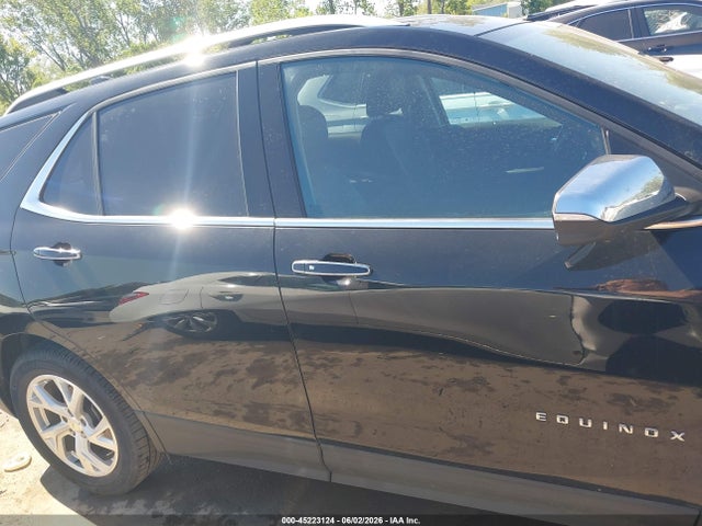 Продажа на аукционе авто 2021 Chevrolet Equinox Awd Premier, vin: 2GNAXXEV3M6144823, номер лота: 45223124
