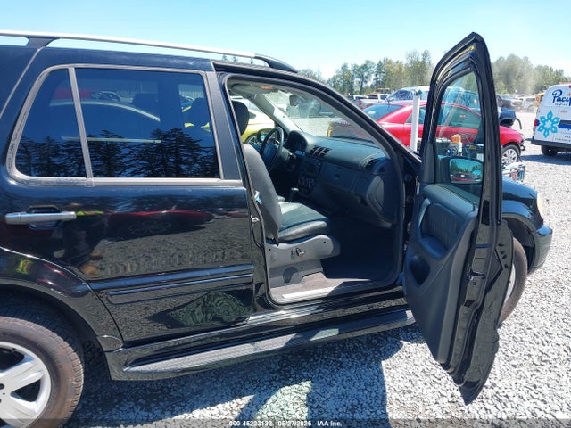 45223132 :رقم المزاد ، 4JGAB57E95A530719 vin ، 2005 Mercedes-benz Ml 350 4matic مزاد بيع