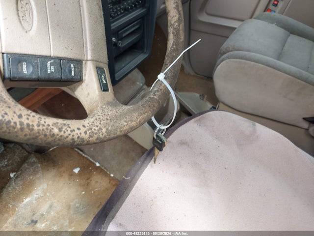 45223143 :رقم المزاد ، 1FMDA31U0PZB80213 vin ، 1993 Ford Aerostar مزاد بيع