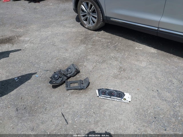 45223213 :رقم المزاد ، 2G4WC552871242280 vin ، 2007 Buick Lacrosse Cx مزاد بيع
