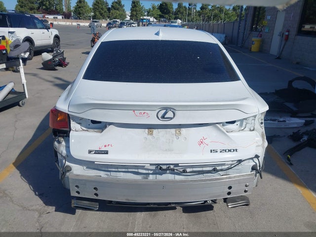 Lexus IS 200T 2017 JTHBA1D2XH5041983 Image 17