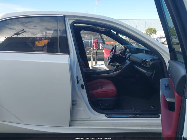 Lexus IS 200T 2017 JTHBA1D2XH5041983 Image 5