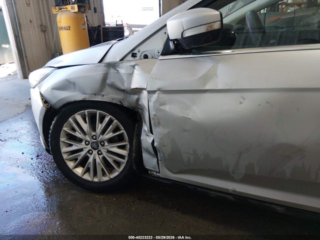 Aukcja sprzedaży 2017 Ford Focus Titanium, vin: 1FADP3J25HL287818, numer aukcji: 45223222
