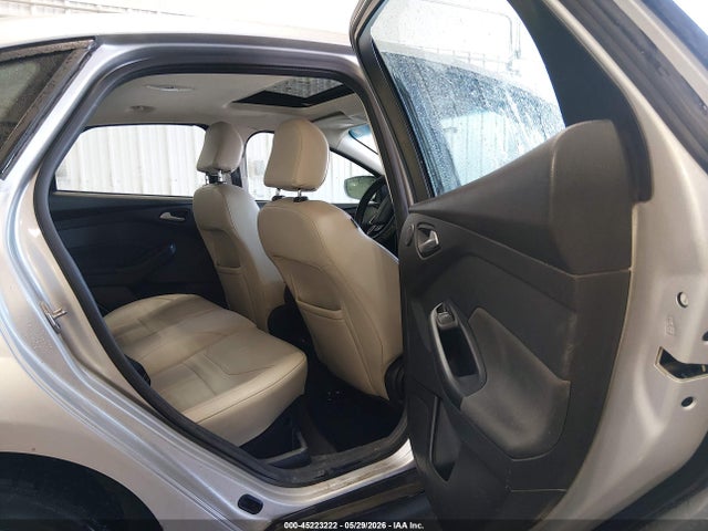 Aukcja sprzedaży 2017 Ford Focus Titanium, vin: 1FADP3J25HL287818, numer aukcji: 45223222