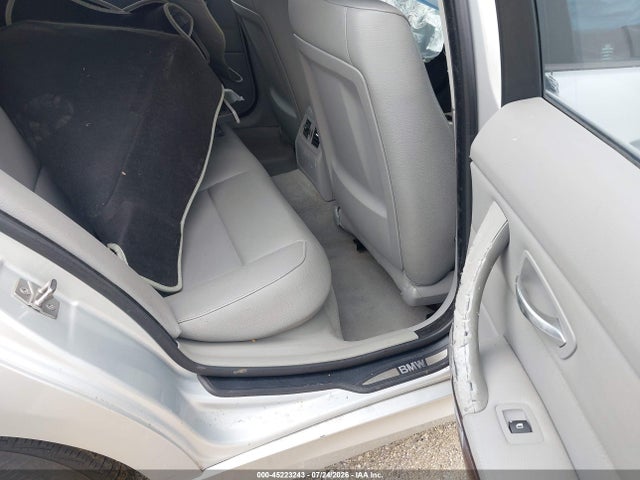 45223243 :رقم المزاد ، WBAPH7G52ANM51515 vin ، 2010 Bmw 328i مزاد بيع