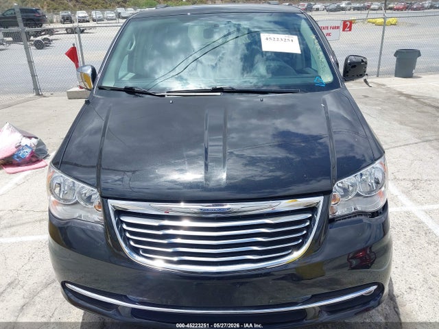 2016 Chrysler Town & Country Touring-l მანქანა იყიდება აუქციონზე, vin: 2C4RC1CG8GR233282, აუქციონის ნომერი: 45223251
