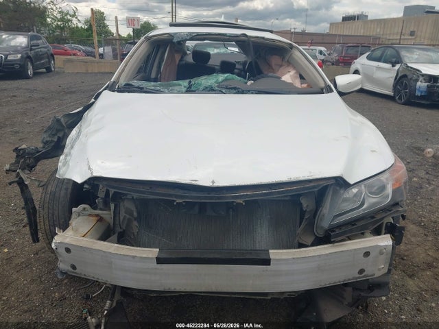 45223284 :رقم المزاد ، 19VDE1F35DE020664 vin ، 2013 Acura Ilx 2.0l مزاد بيع