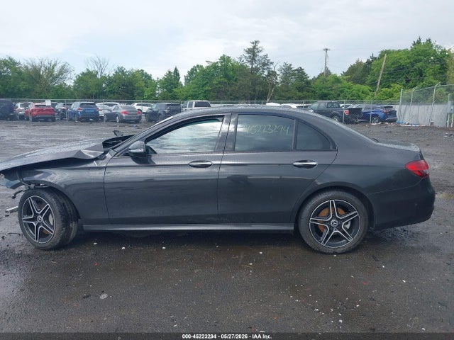 45223294 :رقم المزاد ، W1KZF8EB4MA905572 vin ، 2021 Mercedes-benz E 350 4matic مزاد بيع