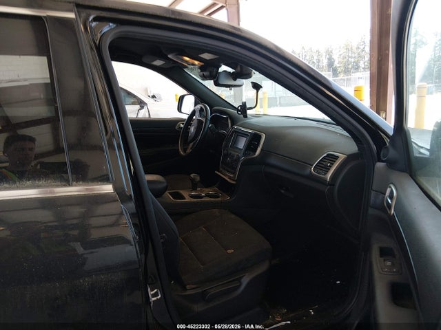 1C4RJFAG8FC158323 Jeep Grand Cherokee Laredo