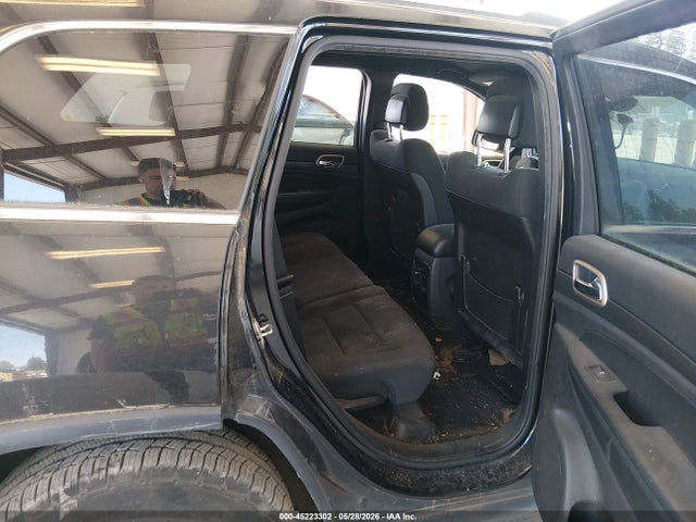 1C4RJFAG8FC158323 Jeep Grand Cherokee Laredo