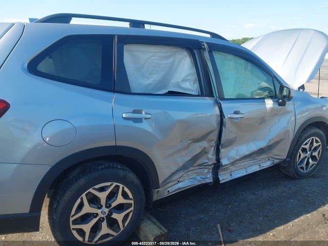 Продаж на аукціоні авто 2019 Subaru Forester Premium, vin: JF2SKAGCXKH417513, номер лоту: 45223317