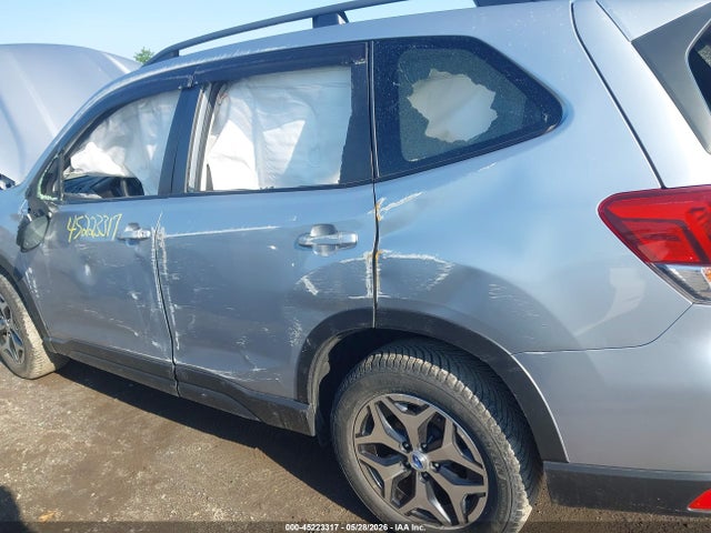 Продаж на аукціоні авто 2019 Subaru Forester Premium, vin: JF2SKAGCXKH417513, номер лоту: 45223317
