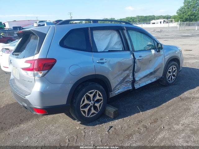 Продаж на аукціоні авто 2019 Subaru Forester Premium, vin: JF2SKAGCXKH417513, номер лоту: 45223317