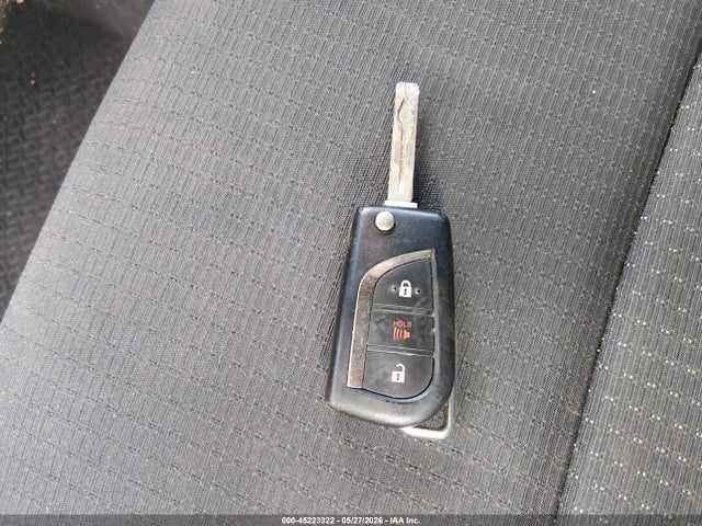 NMTKHMBX2JR032514 Toyota C-HR XLE