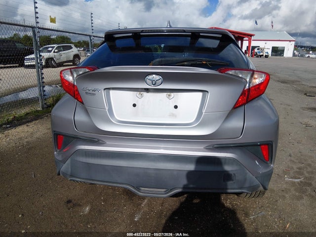NMTKHMBX2JR032514 Toyota C-HR XLE