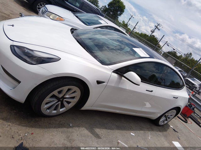 45223352 :رقم المزاد ، 5YJ3E1EB9NF123996 vin ، 2022 Tesla Model 3 Long Range Dual Motor All-wheel Drive مزاد بيع