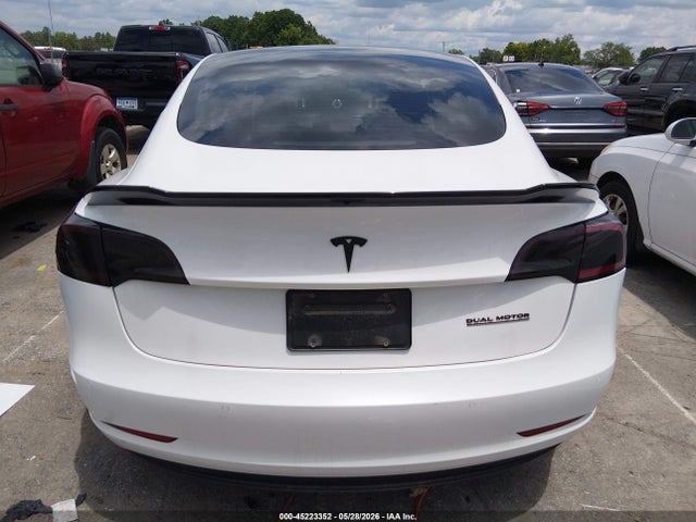 45223352 :رقم المزاد ، 5YJ3E1EB9NF123996 vin ، 2022 Tesla Model 3 Long Range Dual Motor All-wheel Drive مزاد بيع