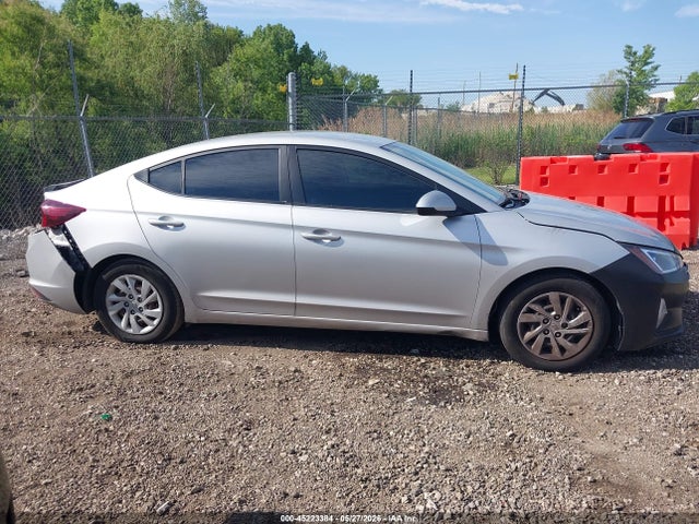 Продажа на аукционе авто 2019 Hyundai Elantra Se, vin: 5NPD74LF0KH447499, номер лота: 45223384