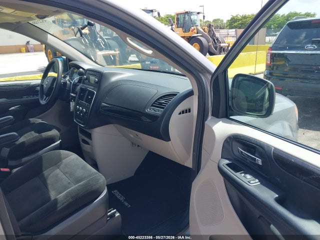 45223386 :رقم المزاد ، 2C4RDGBG3GR267065 vin ، 2016 Dodge Grand Caravan Se مزاد بيع