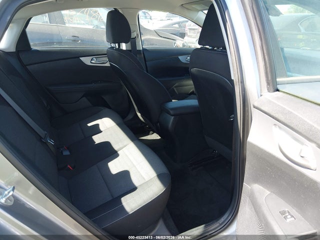 2022 Kia Forte Lxs მანქანა იყიდება აუქციონზე, vin: 3KPF24AD1NE454642, აუქციონის ნომერი: 45223413