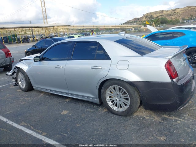 2C3CCABT7PH573280 Chrysler 300 300s
