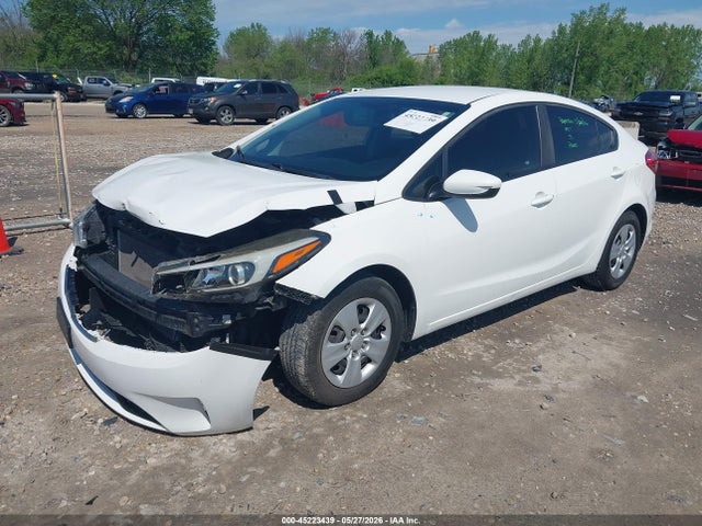 KIA FORTE LX 2017 3KPFK4A75HE022599 Image 2