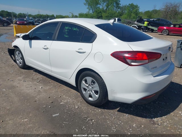 KIA FORTE LX 2017 3KPFK4A75HE022599 Image 3