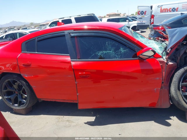 2C3CDXHG6KH678198 Dodge Charger Gt Rwd
