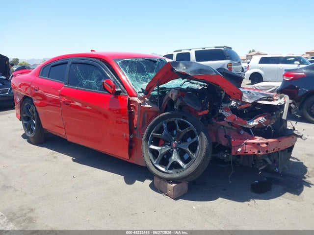 2C3CDXHG6KH678198 Dodge Charger Gt Rwd