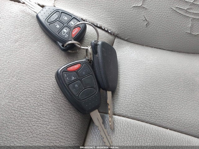 2006 Chrysler Town & Country Touring მანქანა იყიდება აუქციონზე, vin: 2A4GP54L76R877170, აუქციონის ნომერი: 45223473
