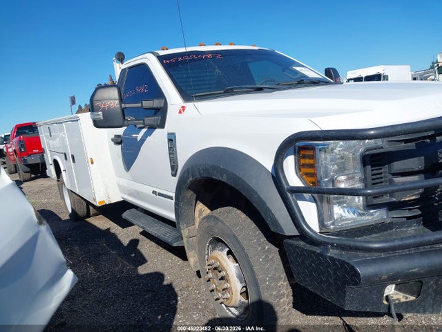 Ford F-450 Chassis Xl 2018 1FDUF4HT2JEC94796 Image 13