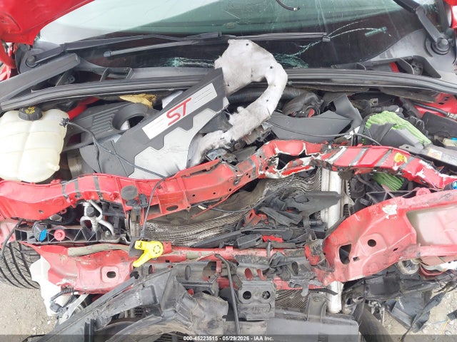 Ford FOCUS ST 2015 1FADP3L91FL306758 Image 10