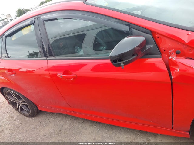 Ford FOCUS ST 2015 1FADP3L91FL306758 Image 13