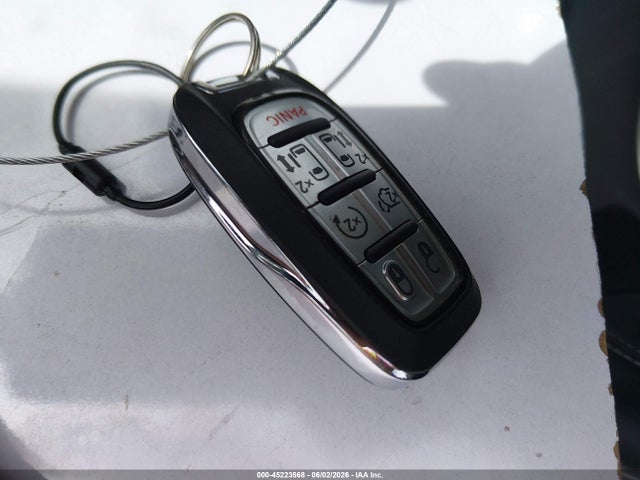 Продажа на аукционе авто 2024 Chrysler Pacifica Touring L, vin: 2C4RC1BG9RR136208, номер лота: 45223568