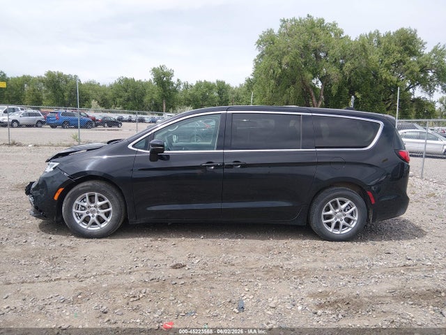 Продажа на аукционе авто 2024 Chrysler Pacifica Touring L, vin: 2C4RC1BG9RR136208, номер лота: 45223568